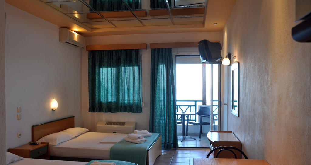 Big Blue Studios Kallithea  Quarto foto